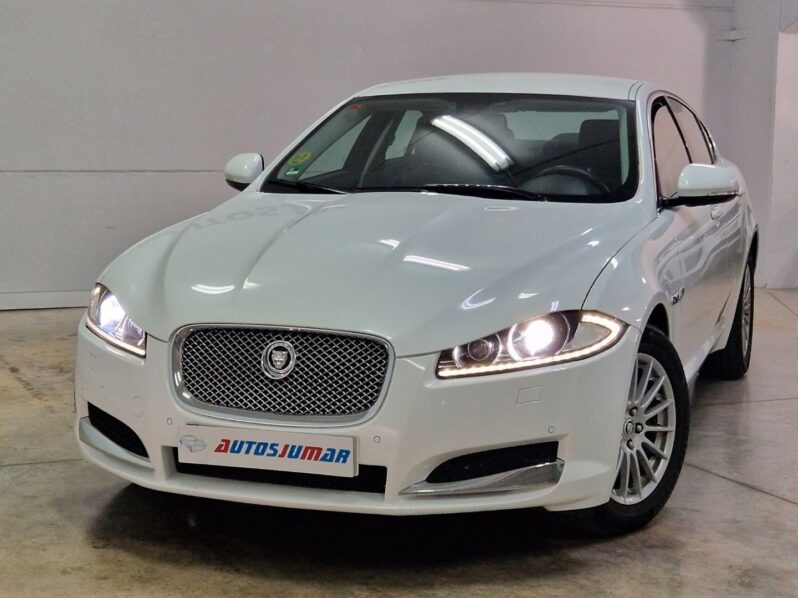 
								JAGUAR XF 2.2 Diesel Classic 4p. lleno									