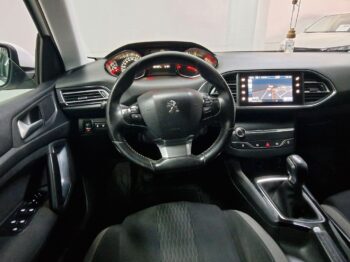 
									PEUGEOT 308 5p Style 1.6 BlueHDi 100 lleno								