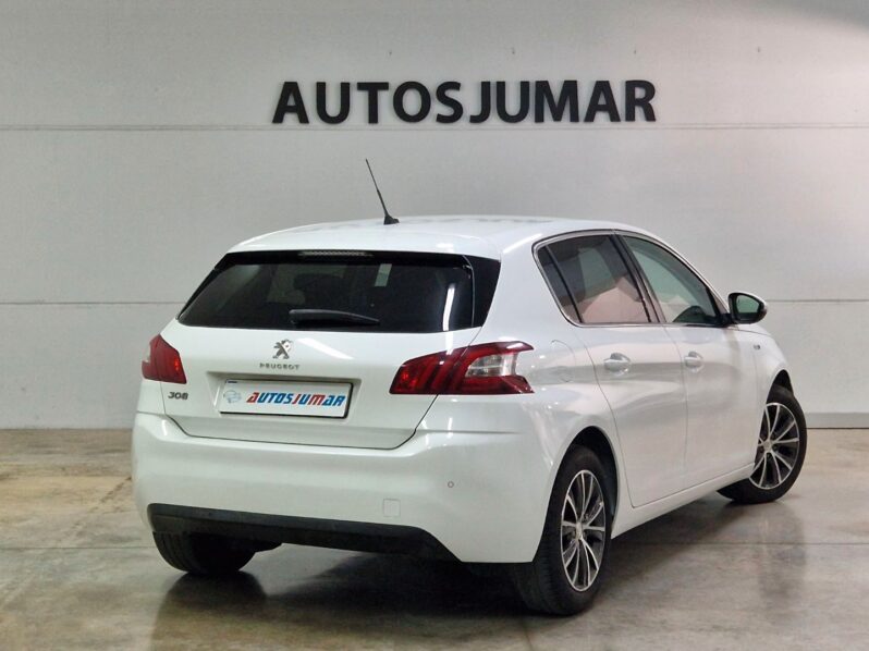 
								PEUGEOT 308 5p Style 1.6 BlueHDi 100 lleno									