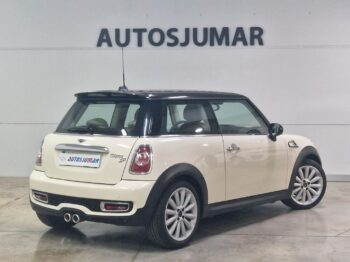 
									MINI MINI Cooper SD Auto 3p. lleno								