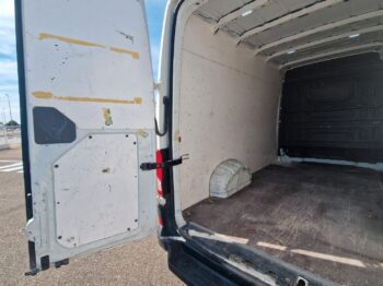 
									VOLKSWAGEN Crafter 35 Furgon BM TA L3H2 2.0TDI 103kW lleno								