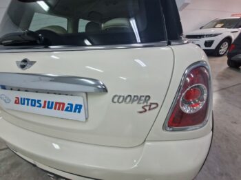 
									MINI MINI Cooper SD Auto 3p. lleno								