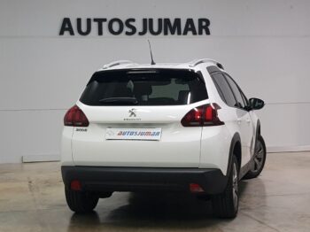 
									PEUGEOT 2008 Signature BlueHDi 73KW 100CV lleno								