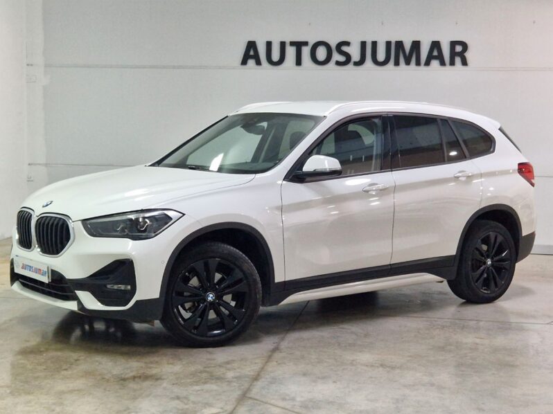 
								BMW X1 sDrive18dA Corporate lleno									