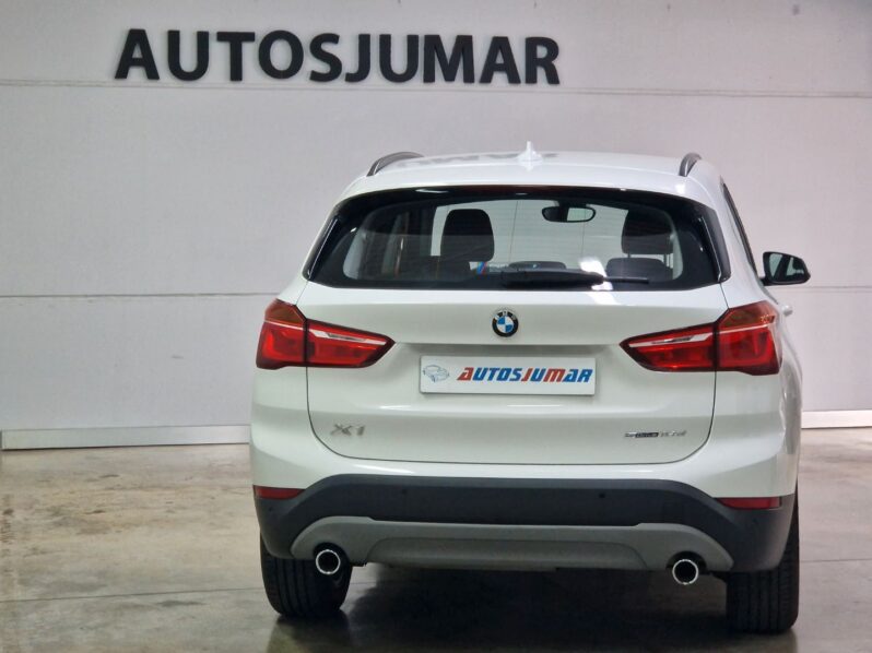 
								BMW X1 sDrive18d 5p. lleno									