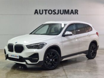 
									BMW X1 sDrive18dA Corporate lleno								