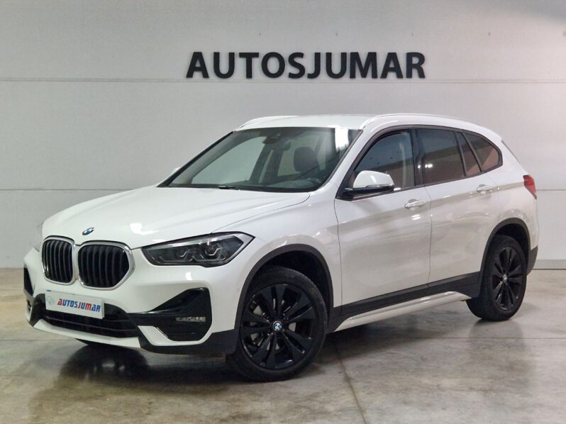 
								BMW X1 sDrive18dA Corporate lleno									