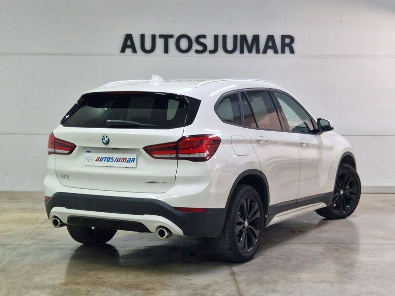 
								BMW X1 sDrive18dA Corporate lleno									