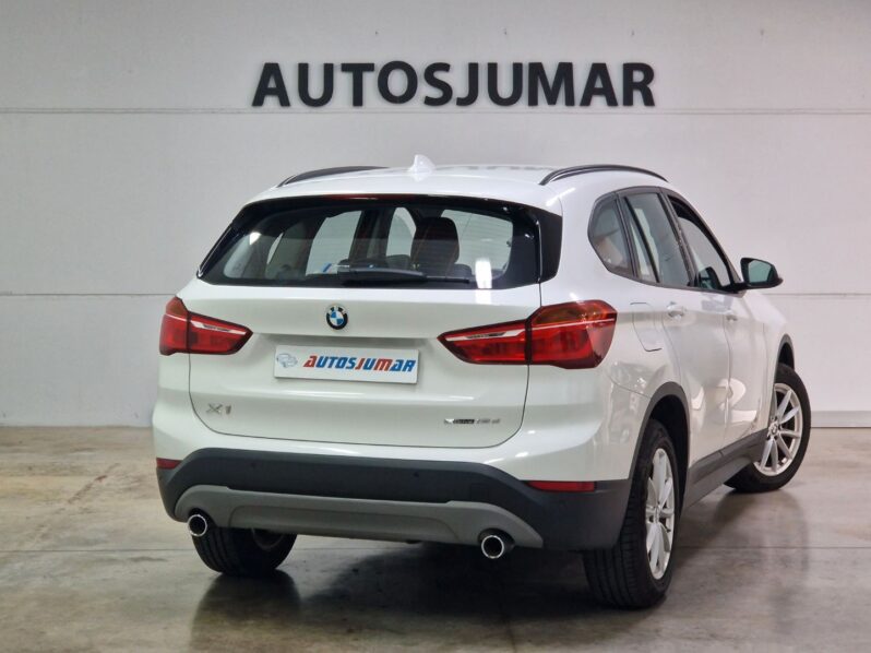 
								BMW X1 sDrive18d 5p. lleno									